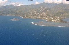 Tahiti, vue d'avion de Papeete, été 2005